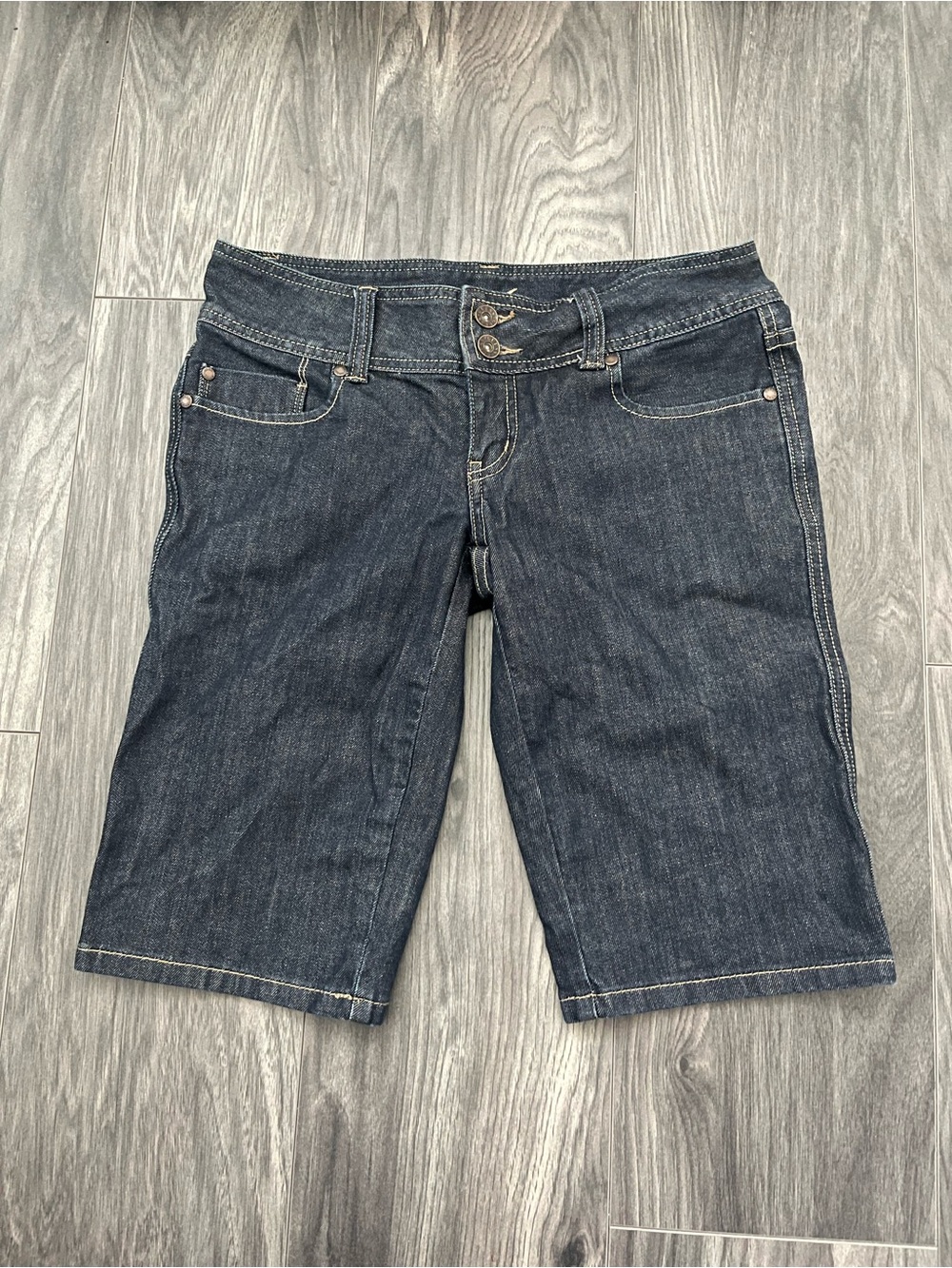 Y2K Guess Low-Rise Cotton Jeans Bermuda Jorts | Women